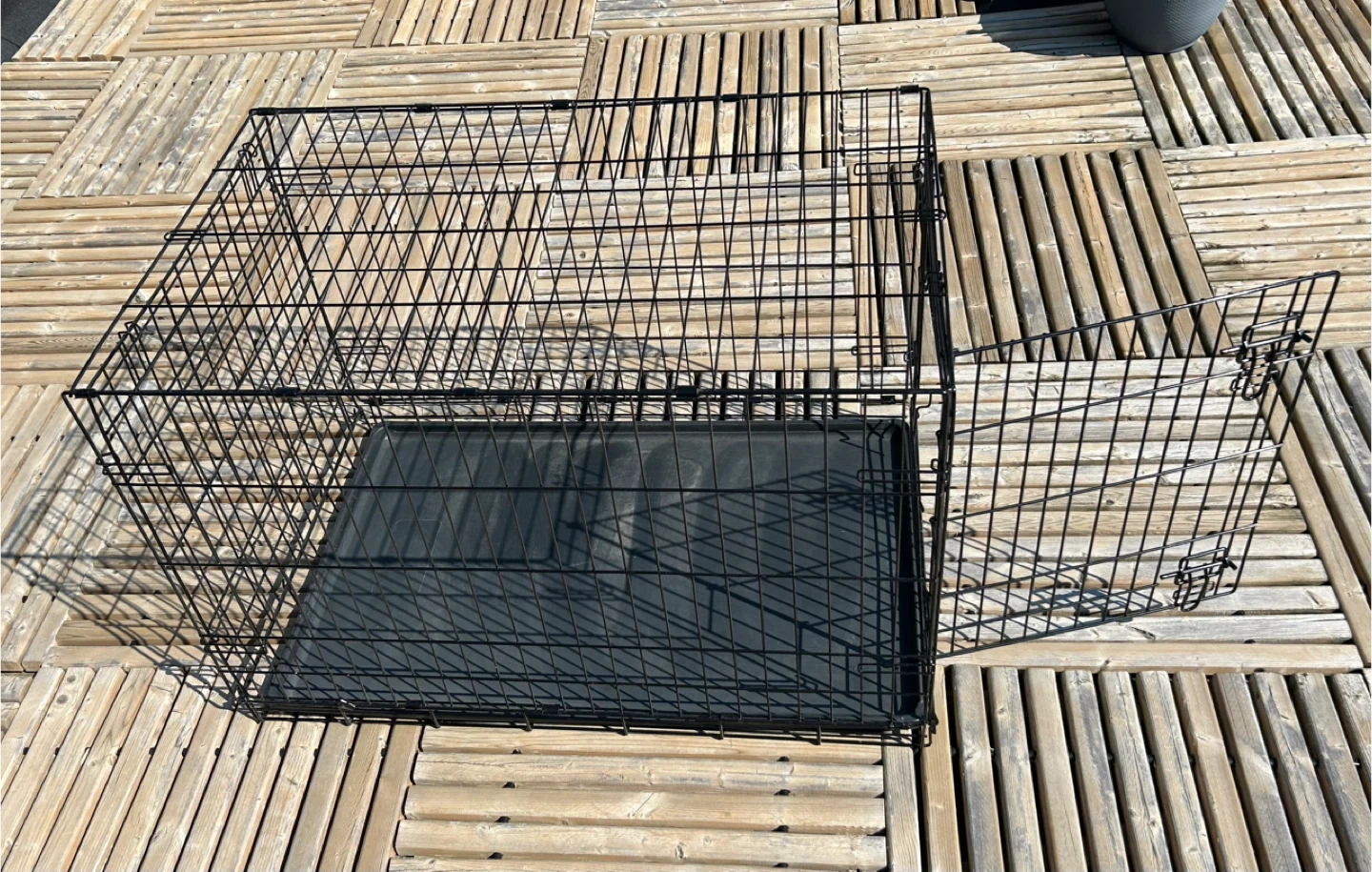 Dog Crate - 36 x 23 x 25
