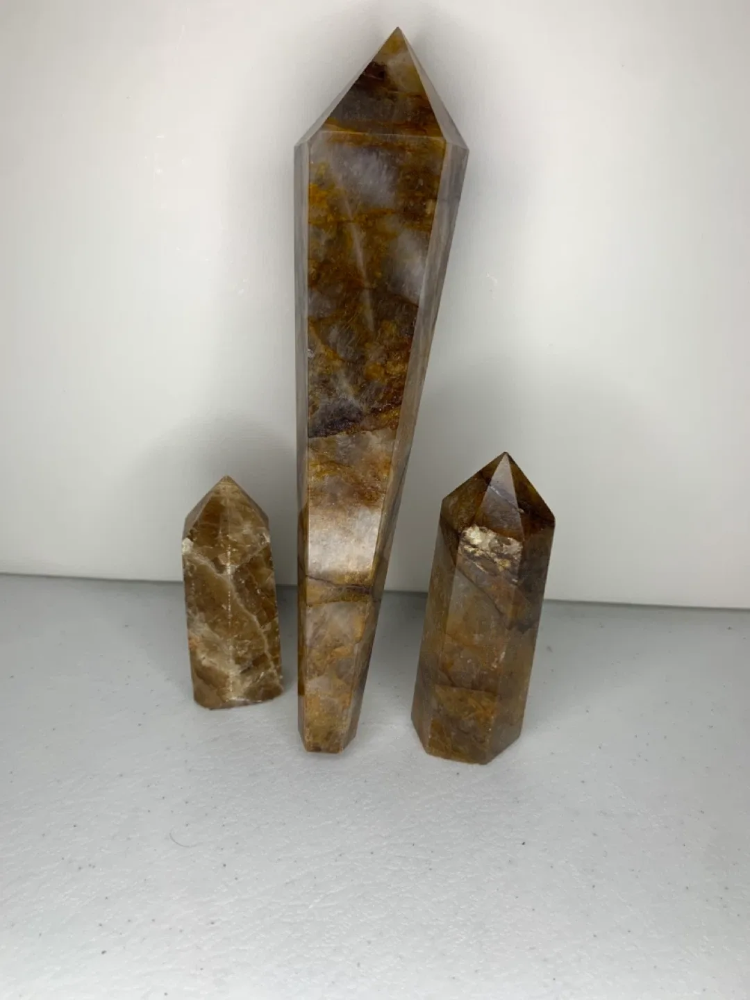 Golden Healer Crystal Towers - Set of 3 image indicator(2)