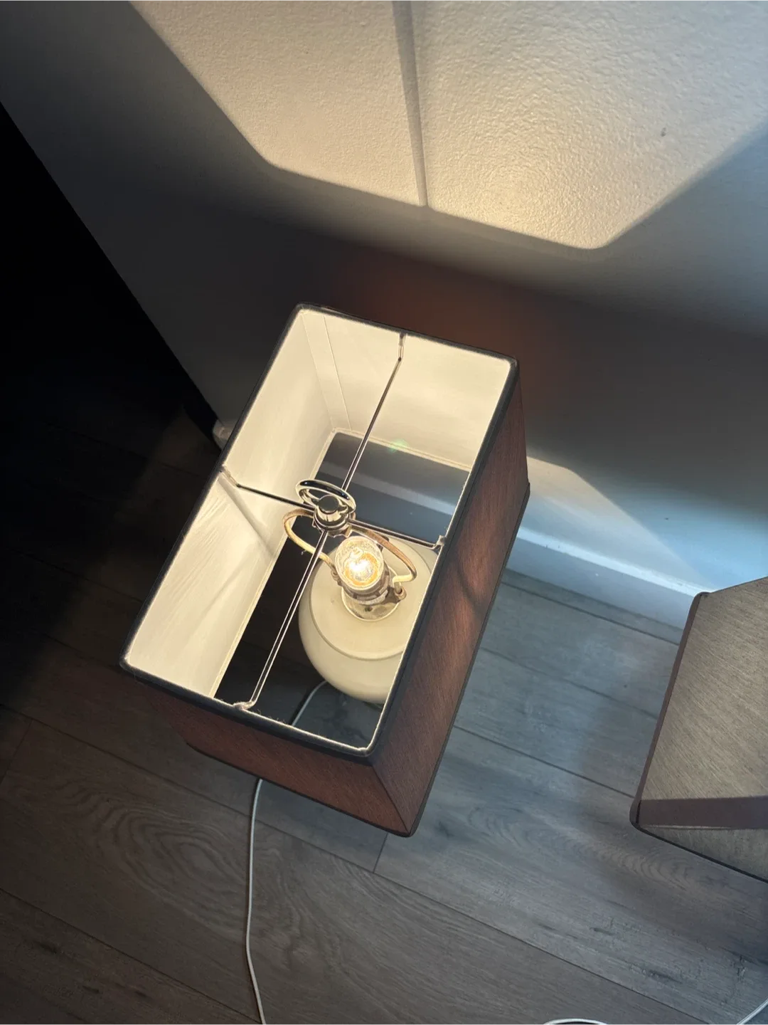 Pair of Rectangle Shade Lamps image indicator(3)