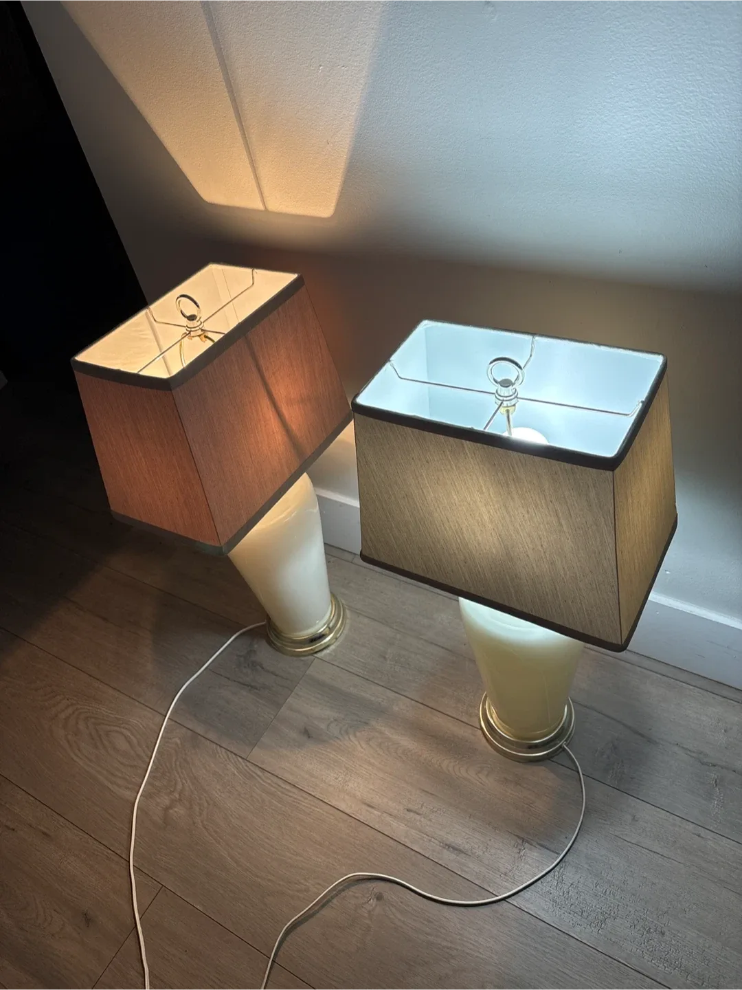 Pair of Rectangle Shade Lamps image indicator(4)