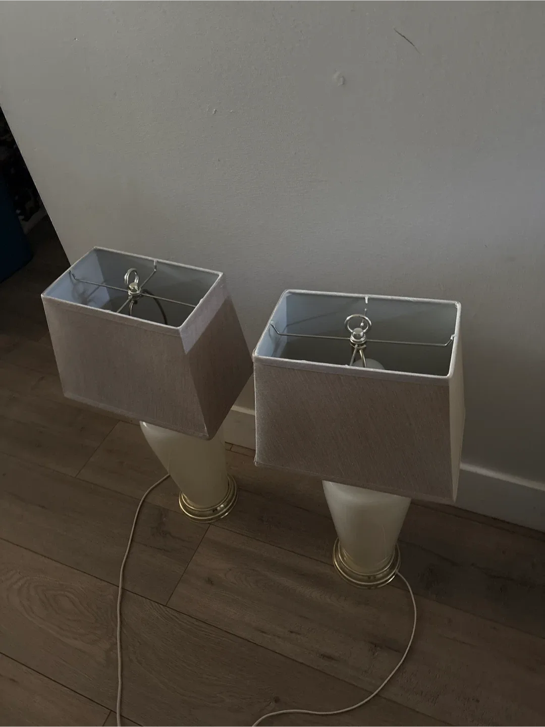 Pair of Rectangle Shade Lamps image indicator(5)