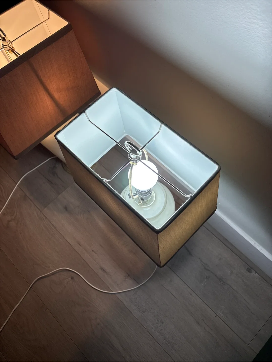 Pair of Rectangle Shade Lamps image indicator(2)