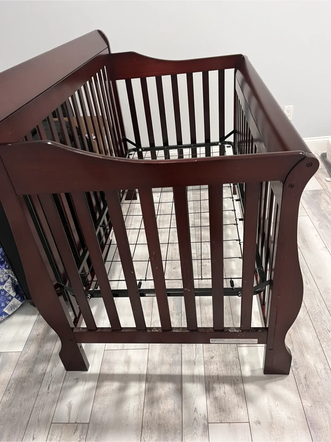 Convertible Mini Crib - Dark Wood image indicator(3)