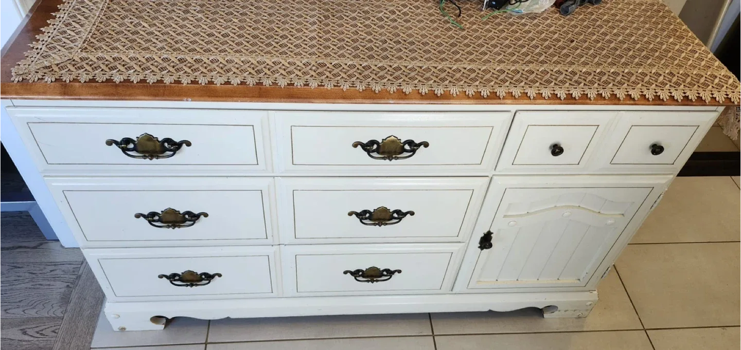 White Dresser with Drawers image indicator(2)