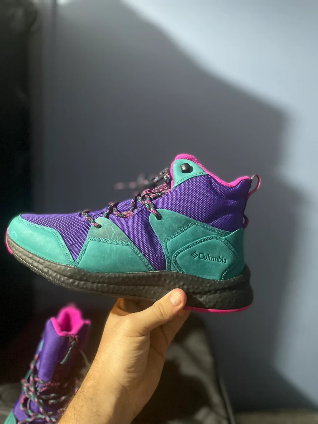 Columbia Purple/Teal Hiking Boots image indicator(2)