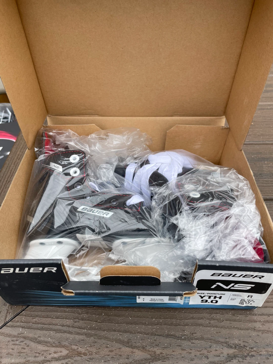 Bauer NS Youth 9.0 Hockey Skates - New in Box