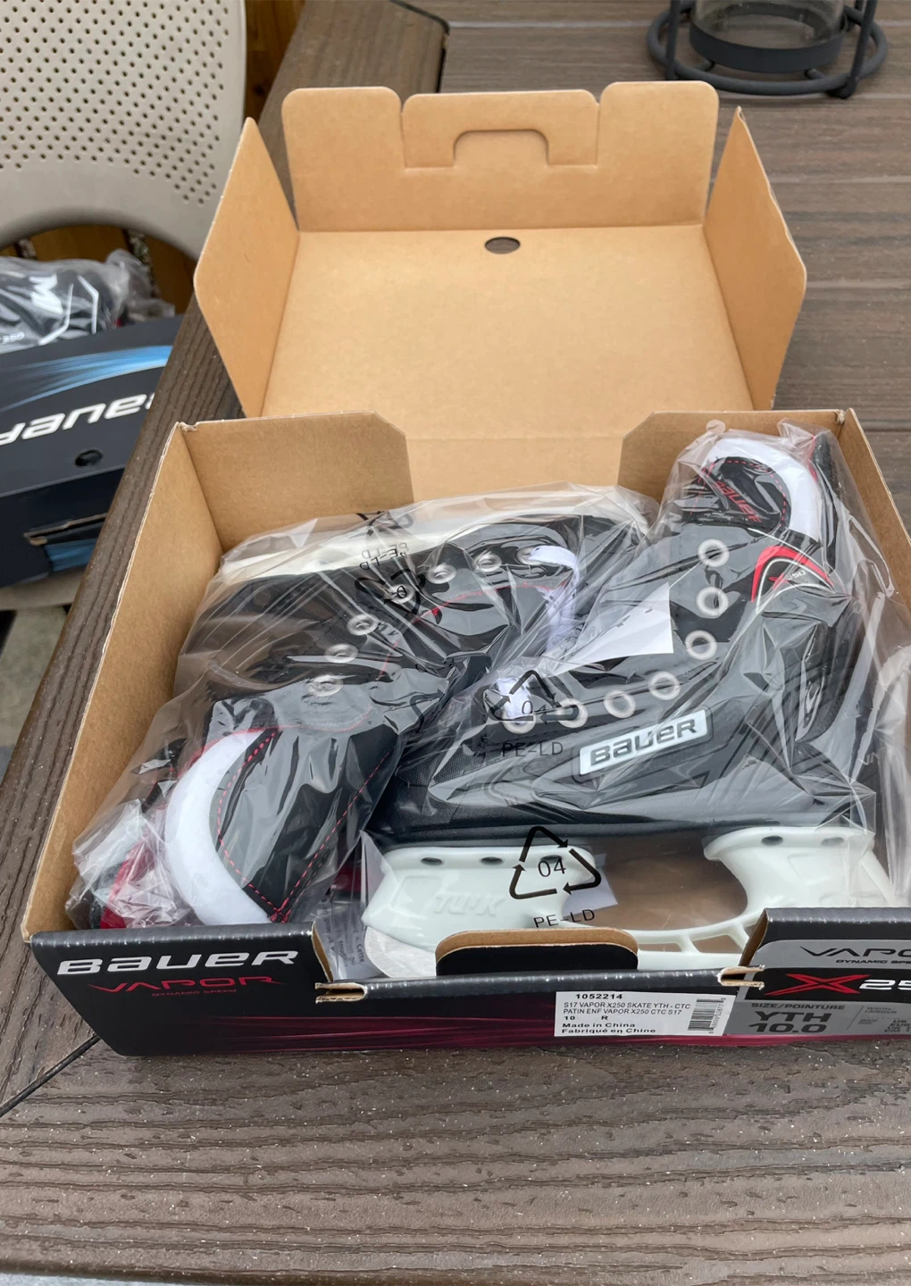 Bauer Vapor X250 Youth Ice Hockey Skates - Size 10