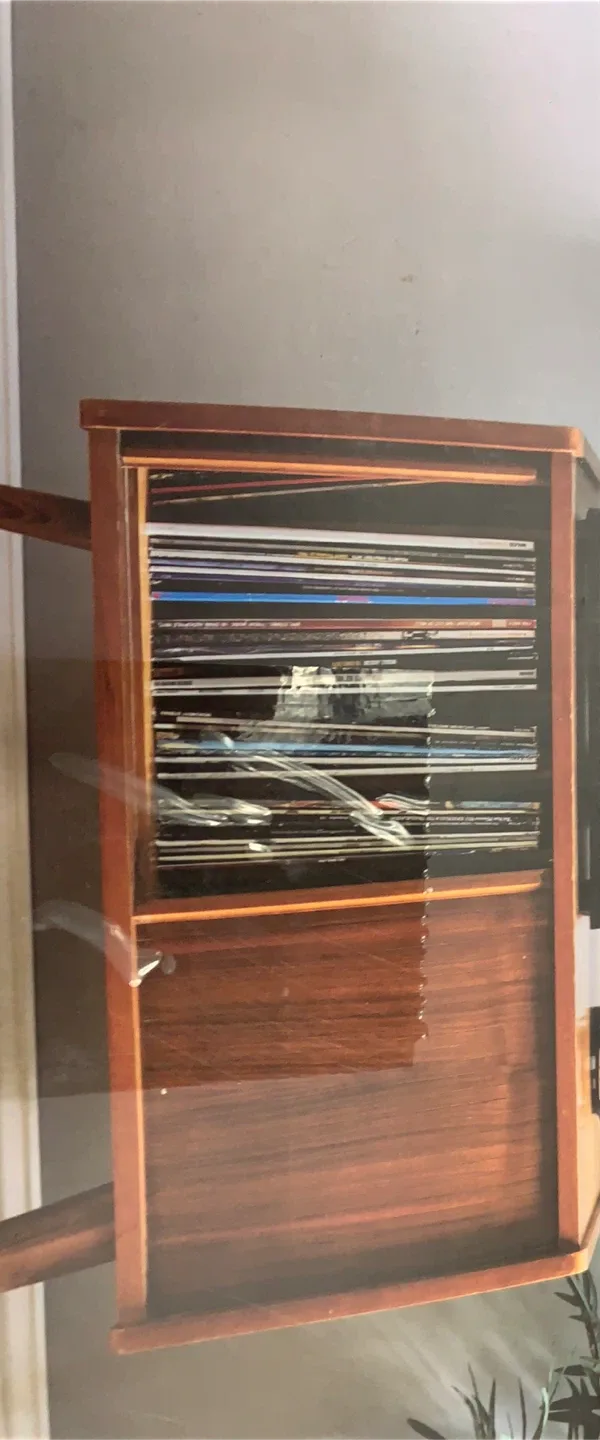 Crosley Voyager Turntable - 3 Speed image indicator(7)