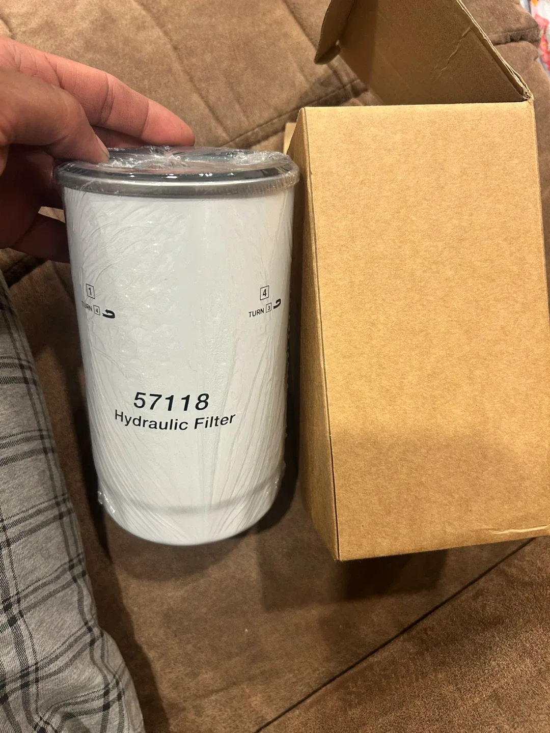 Hydraulic Filter Compatible Mahindra Tractor 2615 2815 3015 3215 image indicator(2)