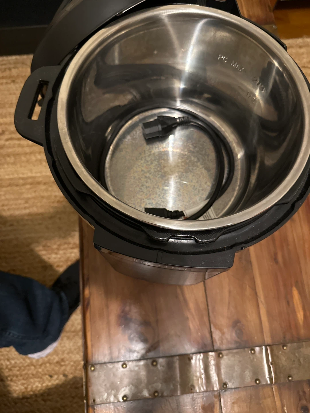 Instant Pot Pressure Cooker - photo 4