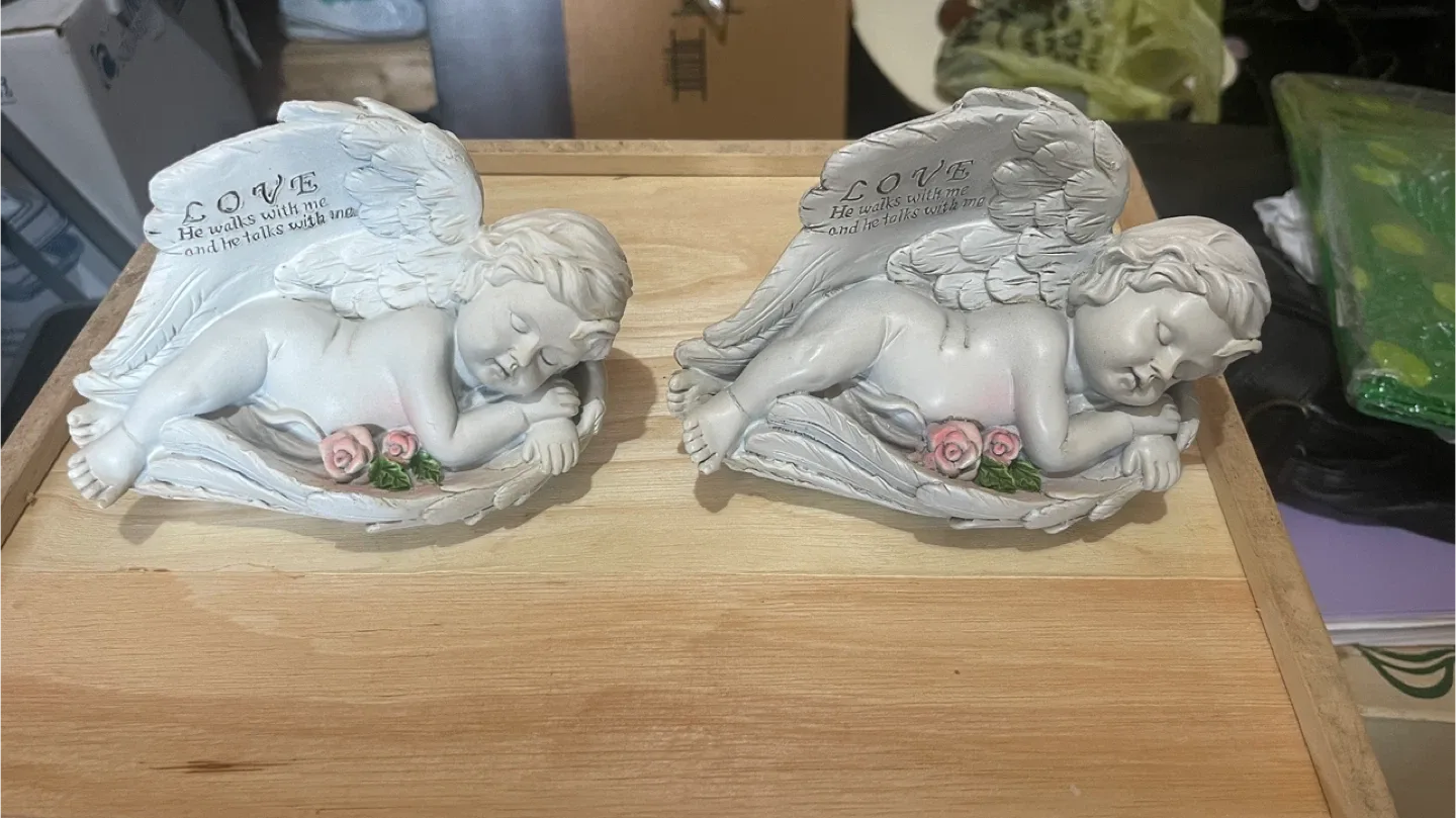 Sleeping Angel Figurines thumbnail