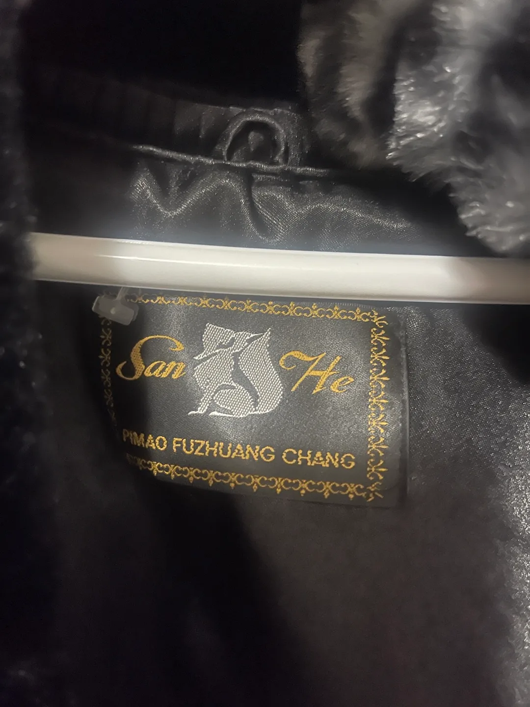 San He Black Faux Fur Cape image indicator(2)