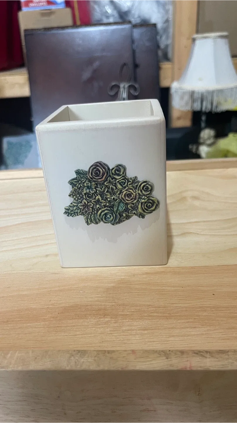 Floral Design Pen/Pencil Holder thumbnail