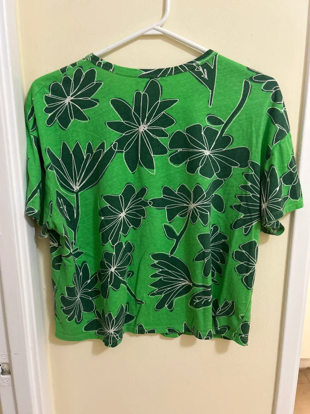 Zara Green Floral Print Top - Size S image indicator(2)