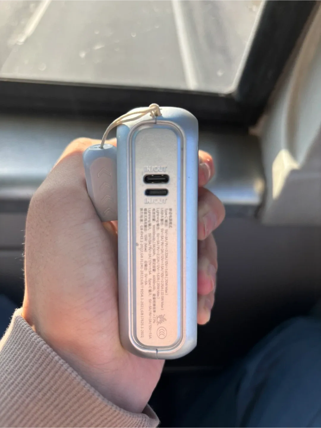 BERF power bank with ac and usb type c/a image indicator(3)