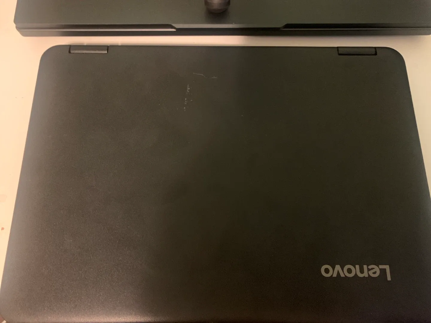 (ONLY FOR PARTS) Lenovo N24 Laptop image indicator(2)