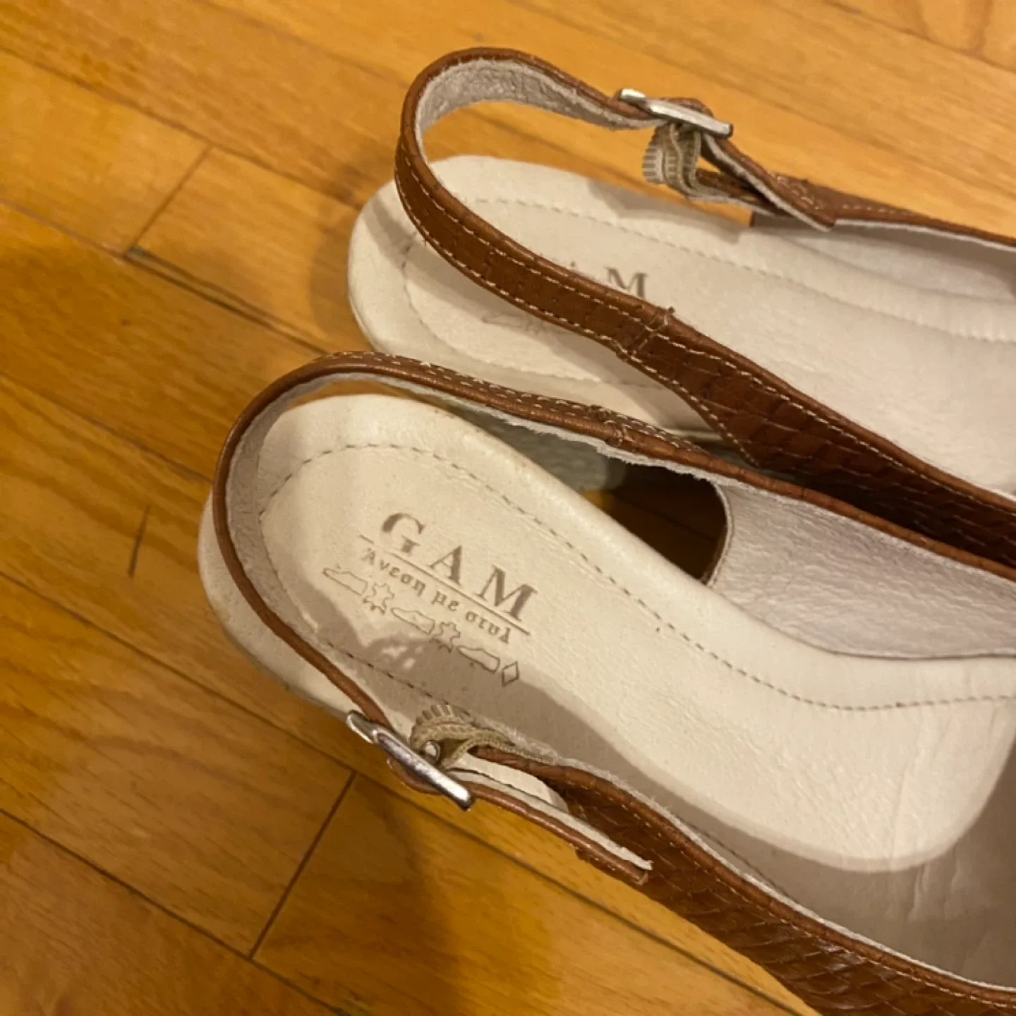 GAM Brown Woven Peep Toe Wedge Sandals image indicator(7)