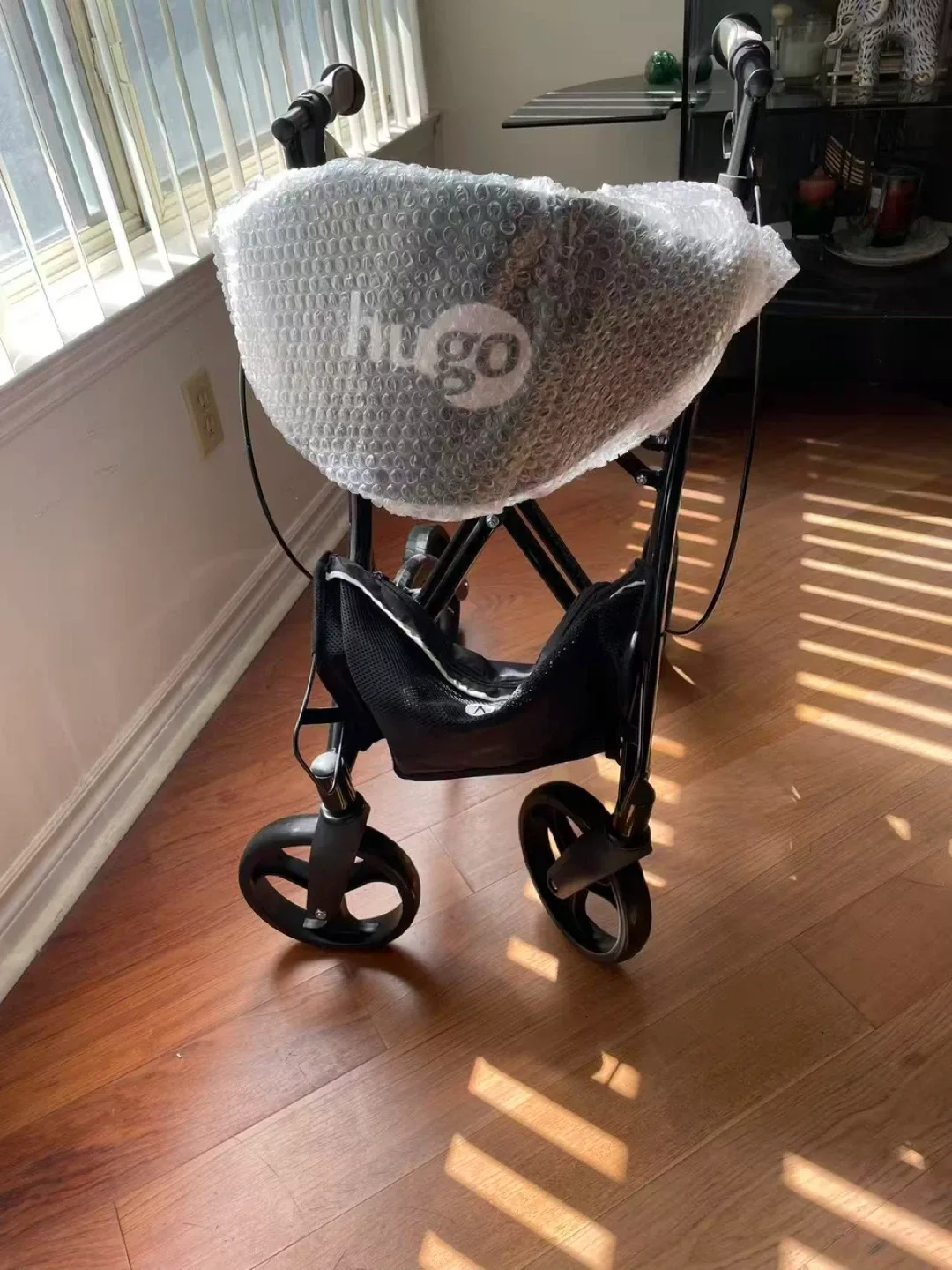 Hugo Explore 3-Wheel Walker image indicator(2)