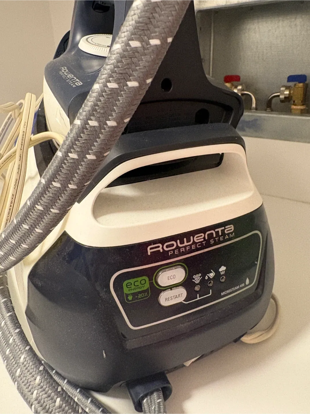 Rowenta Perfect Steam Microsteam 400 Iron image indicator(3)