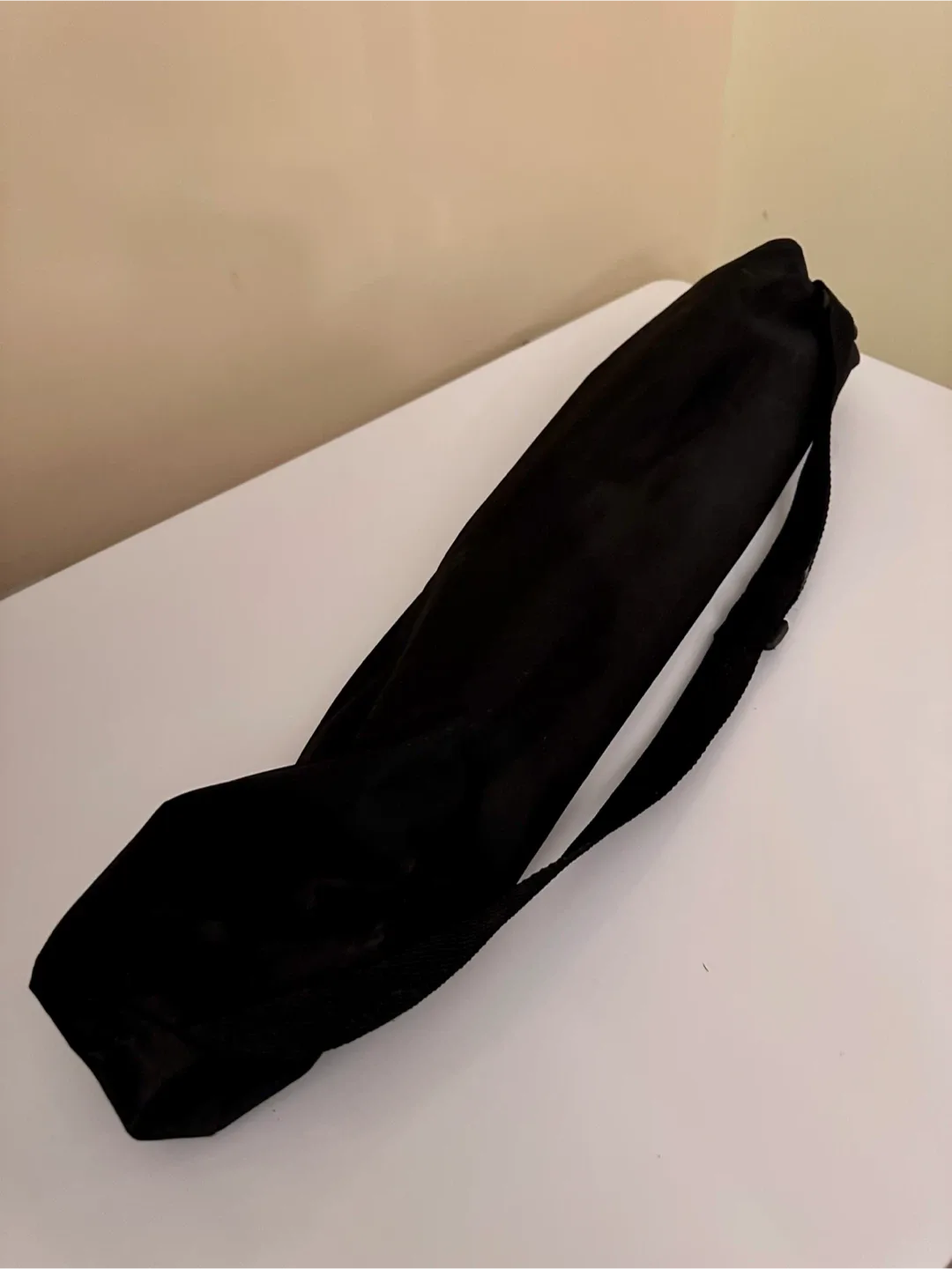 Silver Tripod with Carry Bag image indicator(4)