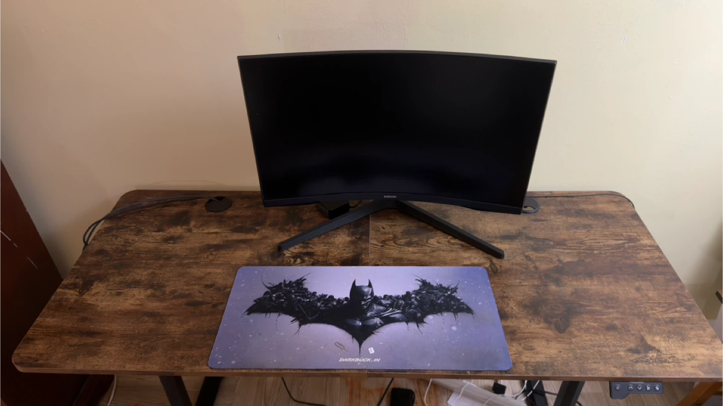 Eletronic Height Adjustable setup best for Gaming WFH Stream - photo 3