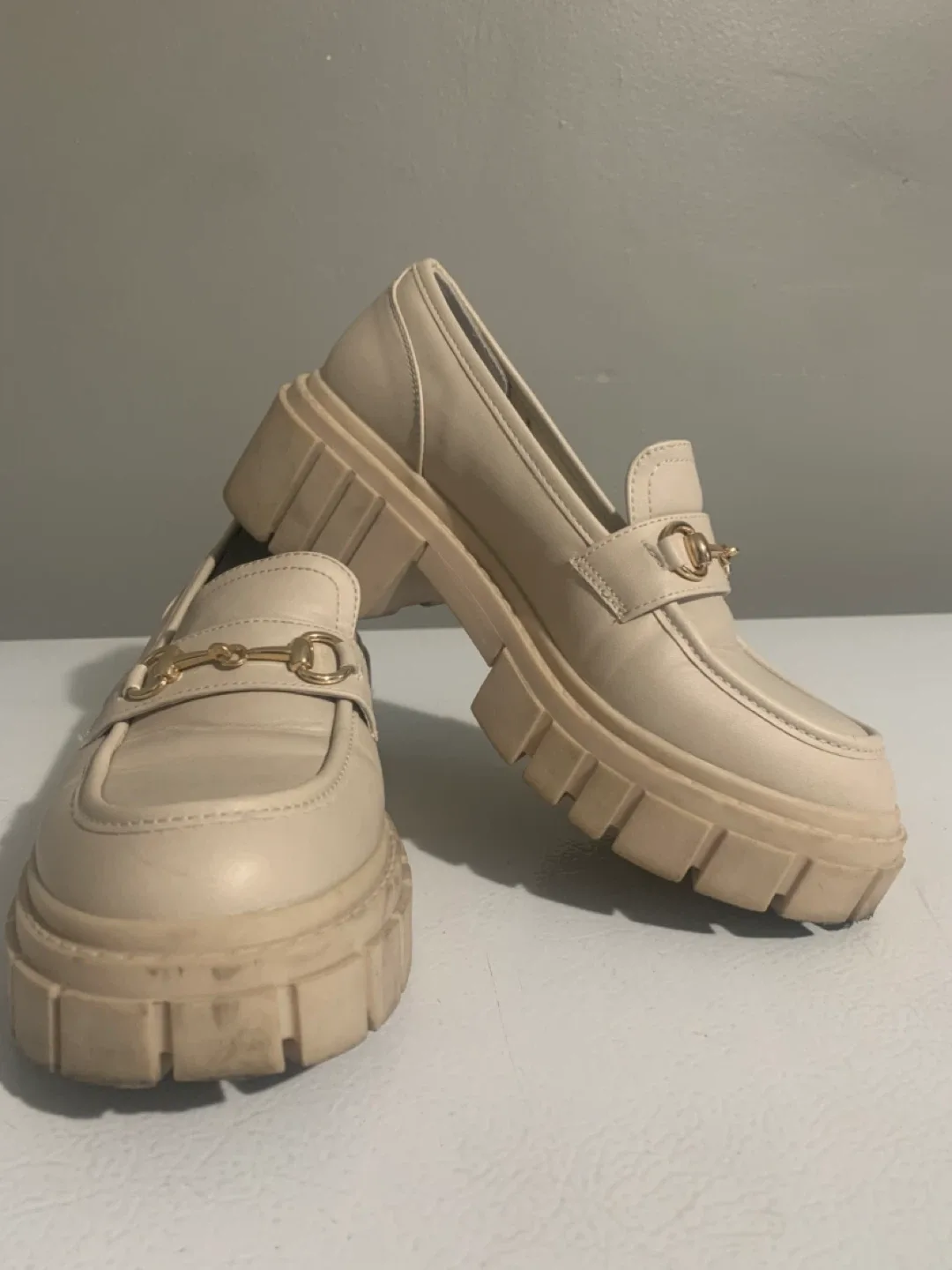 Steve Madden Cream Loafers, Size 7 image indicator(2)