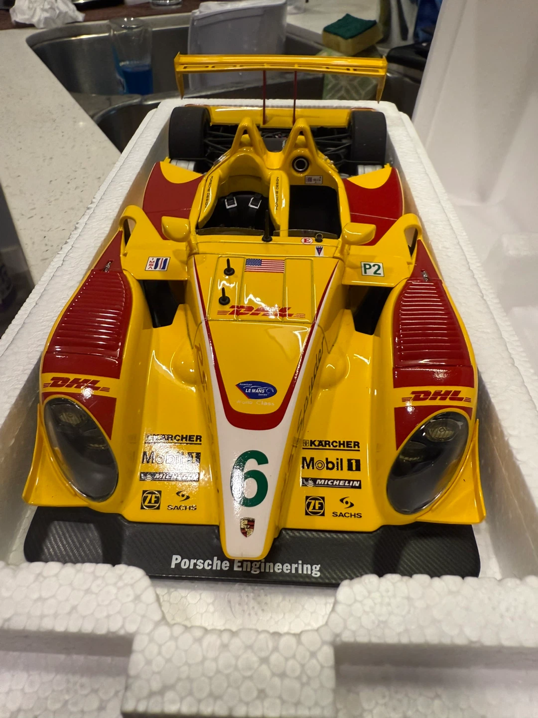 AUTOart 2007 ALMS Penske Motorsports Porsche RS Spyder EVO LMP2 - photo 4