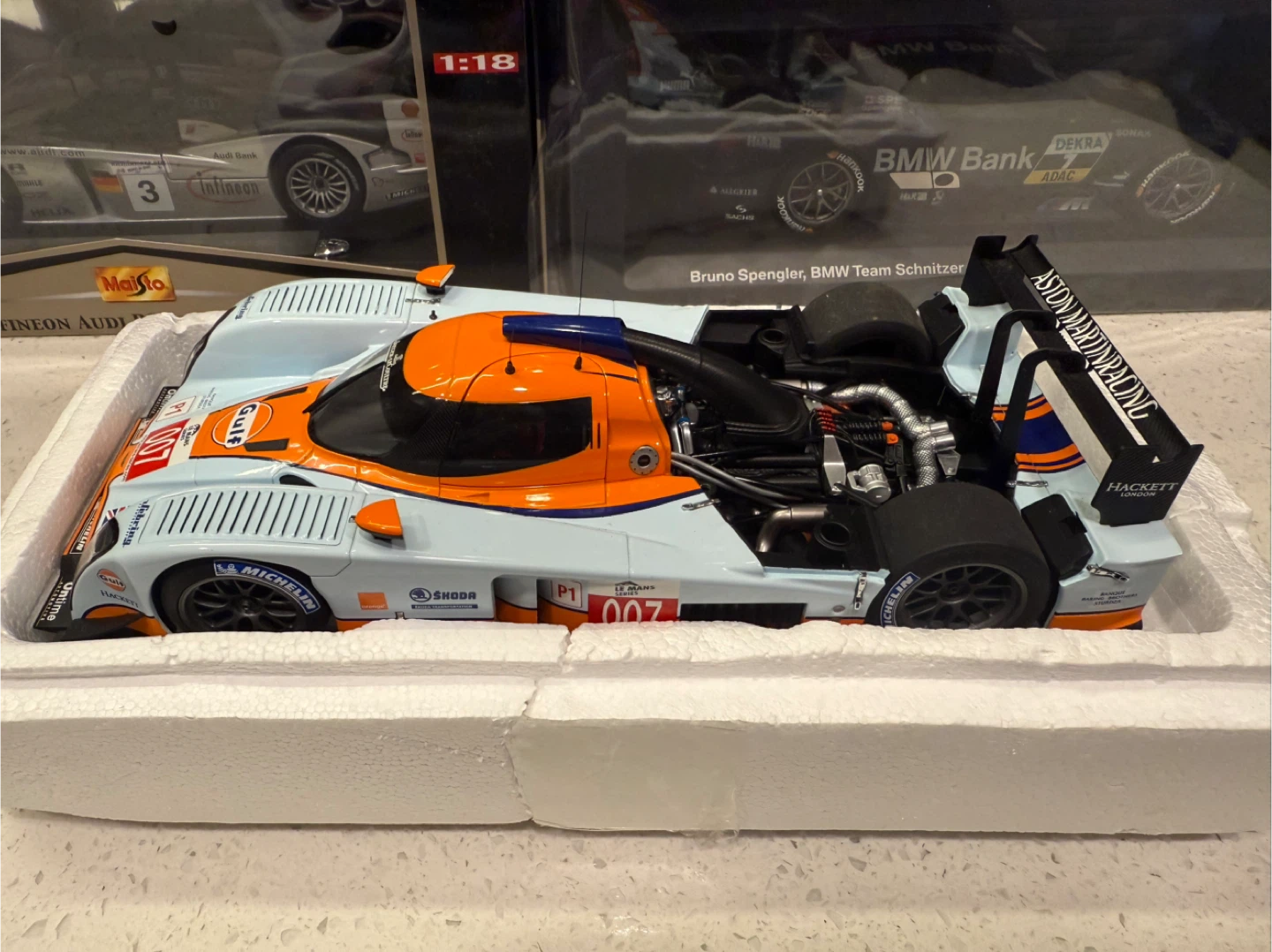 Autoart Lola Aston Martin LMP1 2009 Le Mans 24 Hours - photo 2