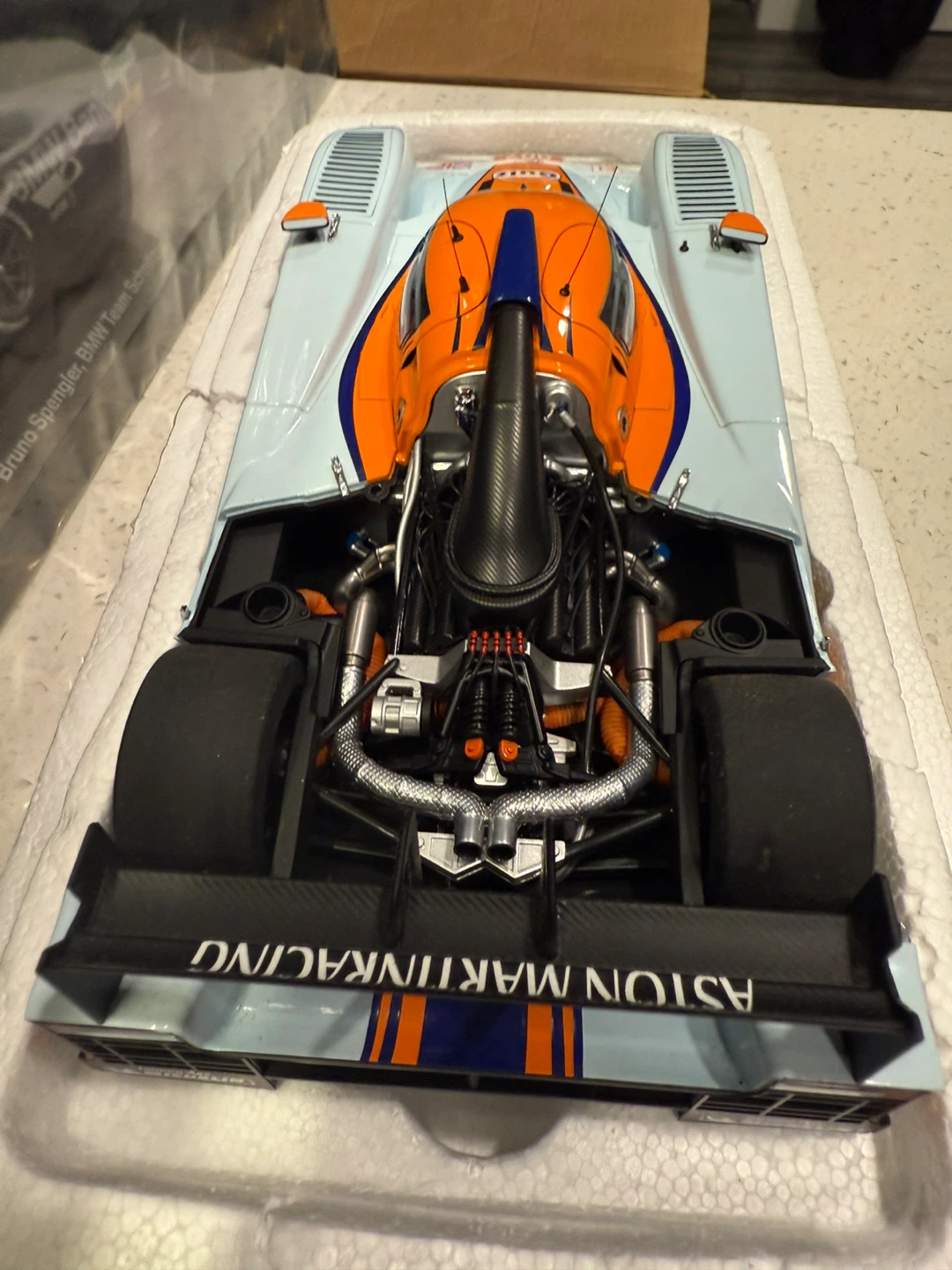 Autoart Lola Aston Martin LMP1 2009 Le Mans 24 Hours - photo 5