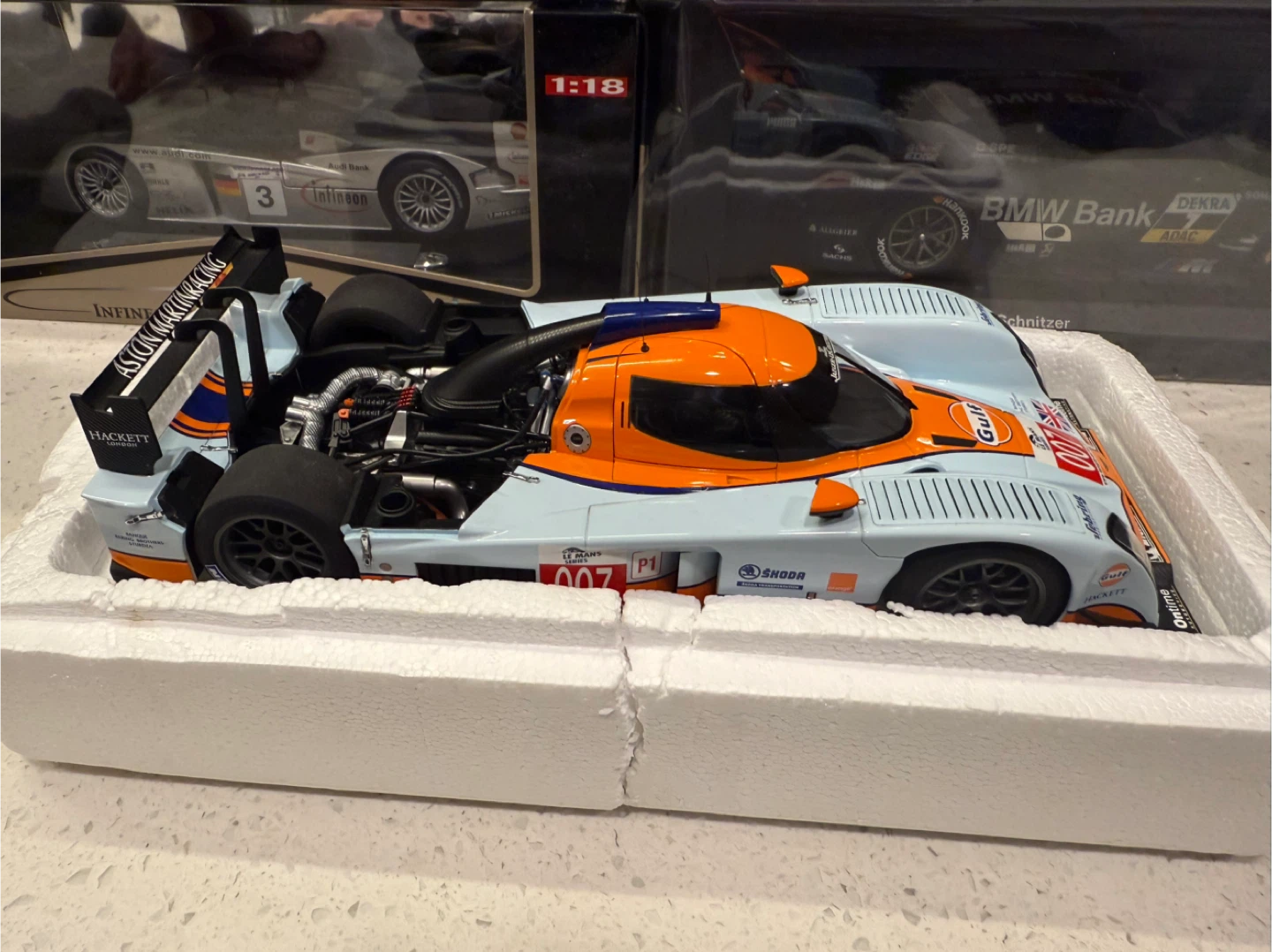 Autoart Lola Aston Martin LMP1 2009 Le Mans 24 Hours - photo 4