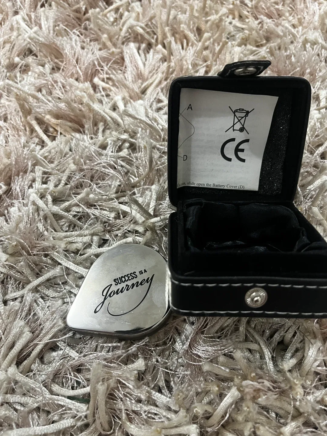 Journey Pocket Watch with Magnifier image indicator(2)