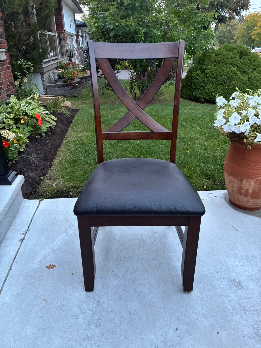 3 dining chairs give me an offer! - photo 2