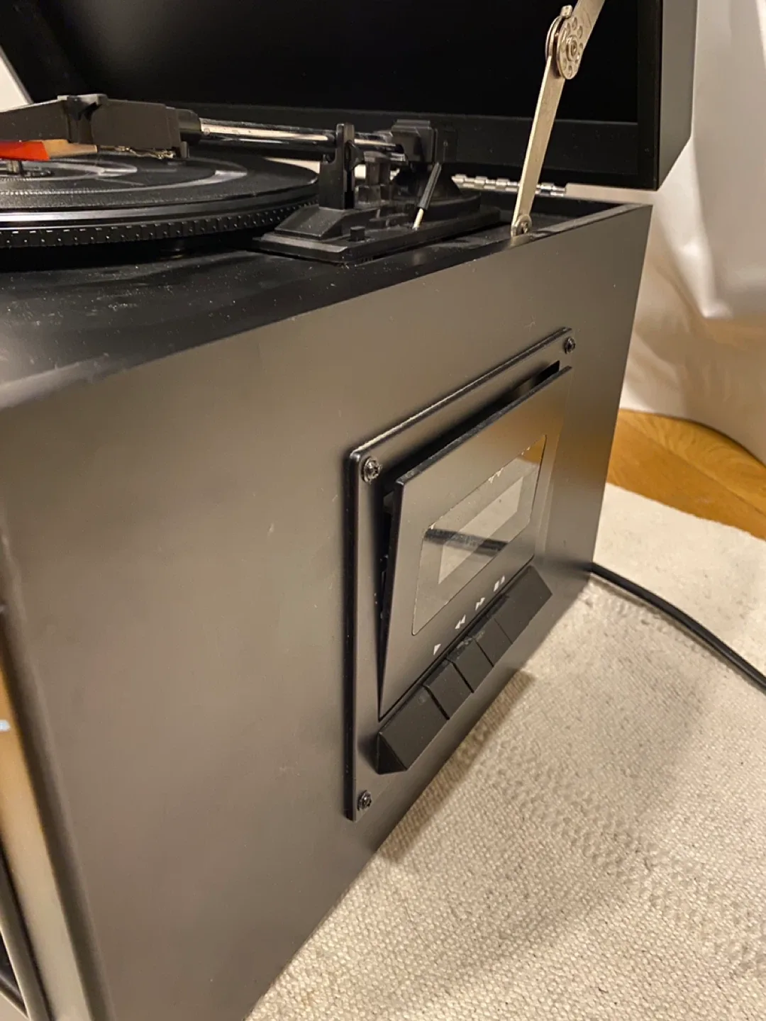 Crosley CR6001A Black Turntable image indicator(3)