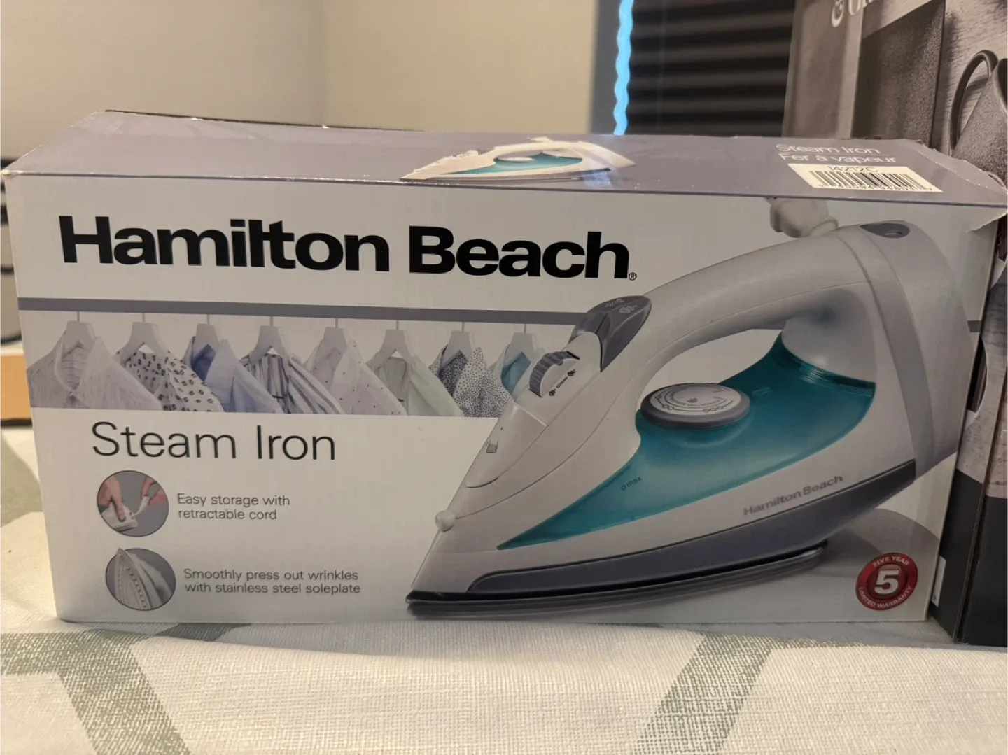 Hamilton Beach Steam Iron - Like New! thumbnail
