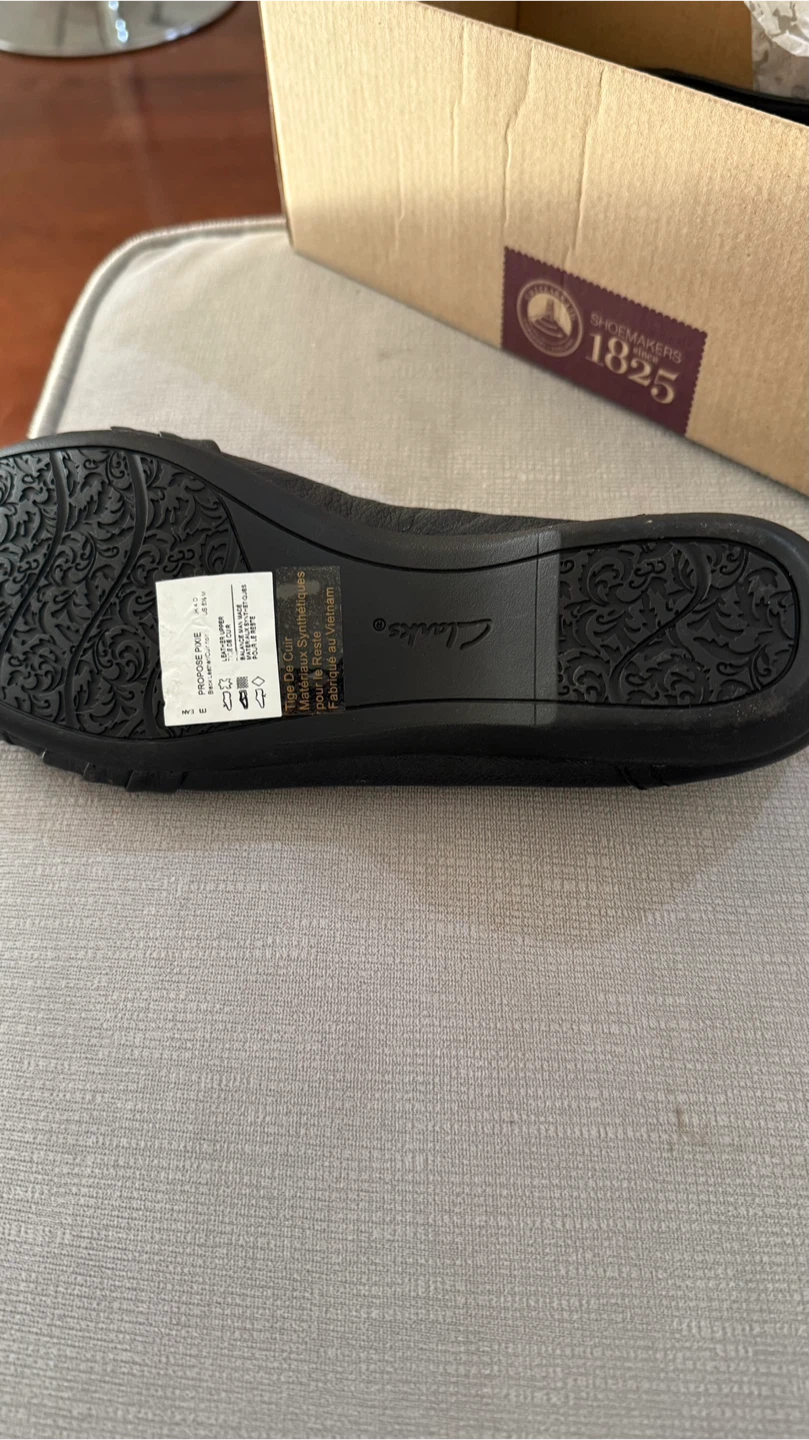 Clarks Propose Pixie Black Leather Flats - Size 6.5 - photo 4
