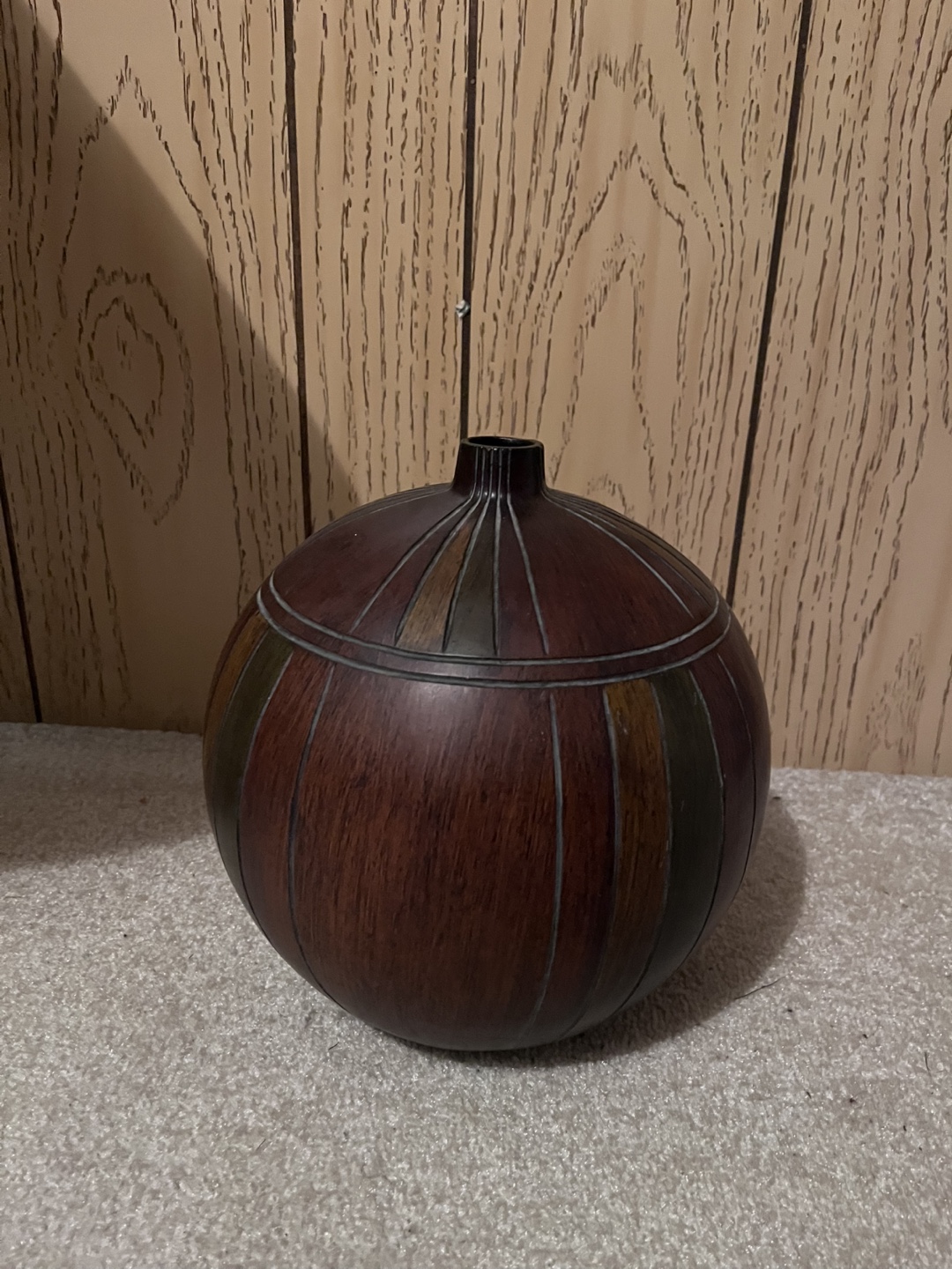 Decorative vase