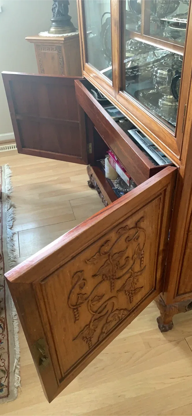 Ornate Rose wood Display Cabinet image indicator(6)