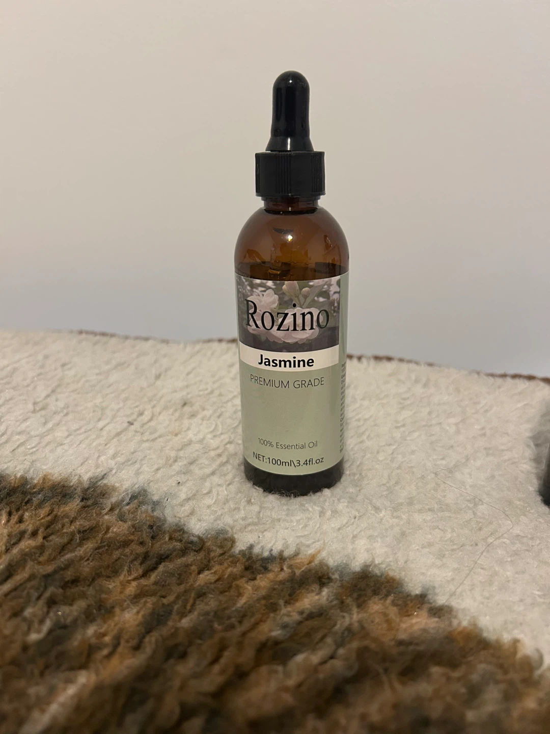 Jasmine Essential Oil - photo 4