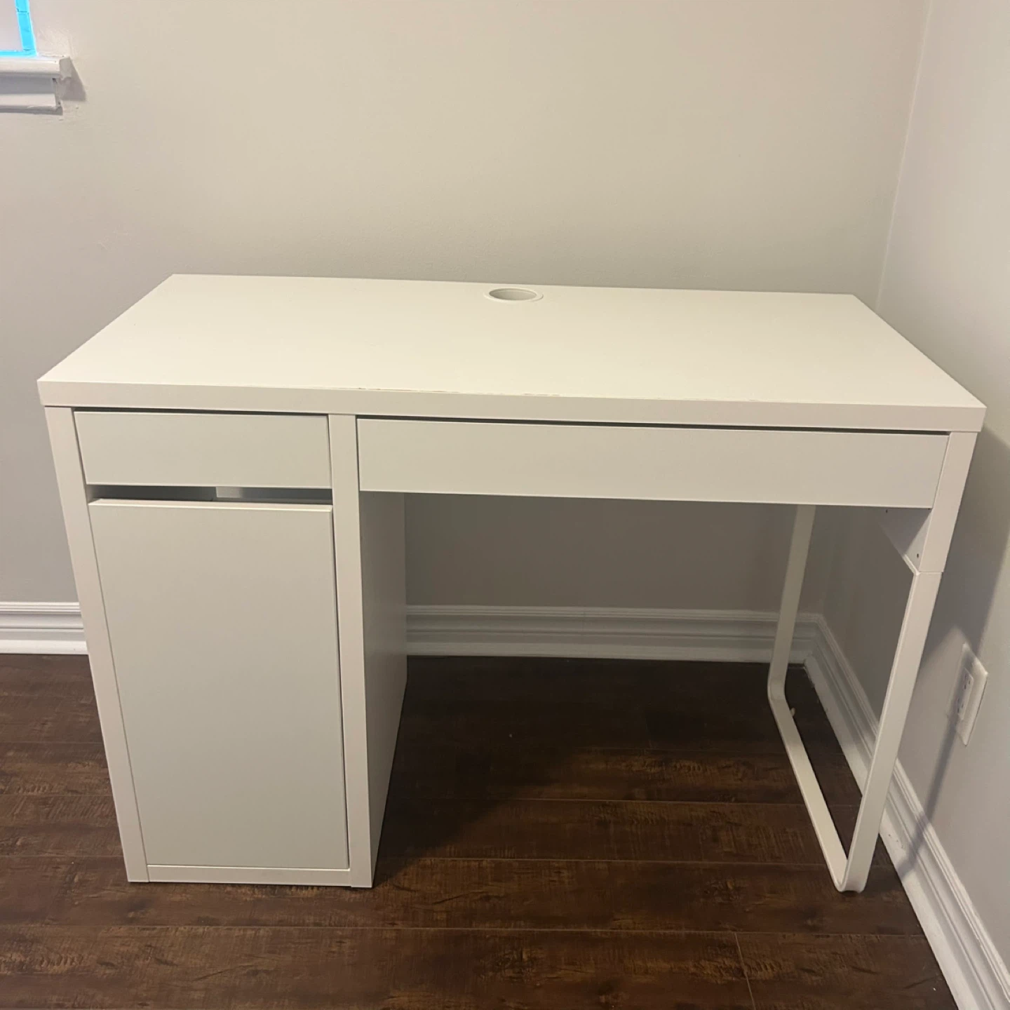 Must go by this weekend  IKEA MICKE Desk - White