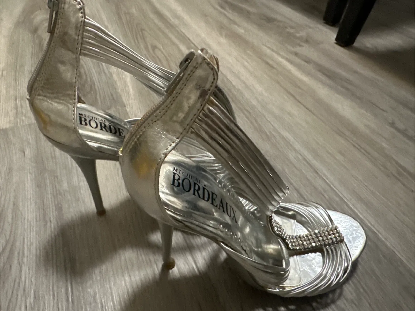 Free - Size 7 Michel Bordeaux Silver Heels image indicator(2)