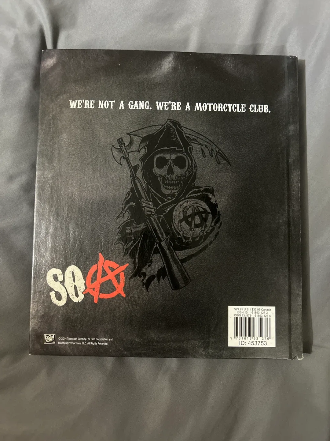 Sons of Anarchy Collector's Edition Book image indicator(2)