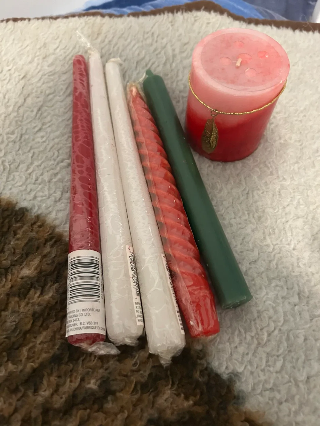 Assorted Candles and Tea light Holders image indicator(4)