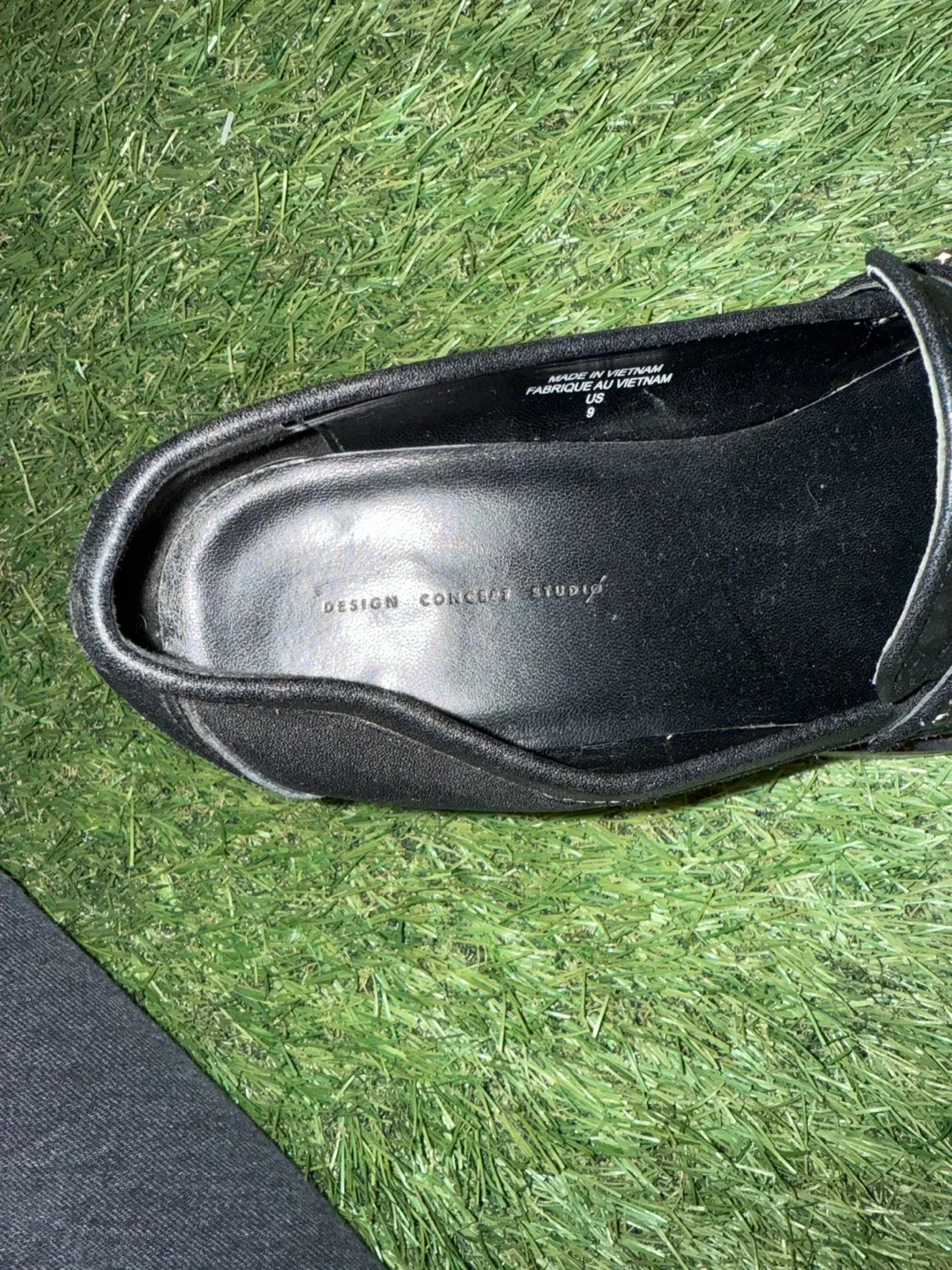 Design Concept Studio Black Loafers - Size 9 image indicator(2)