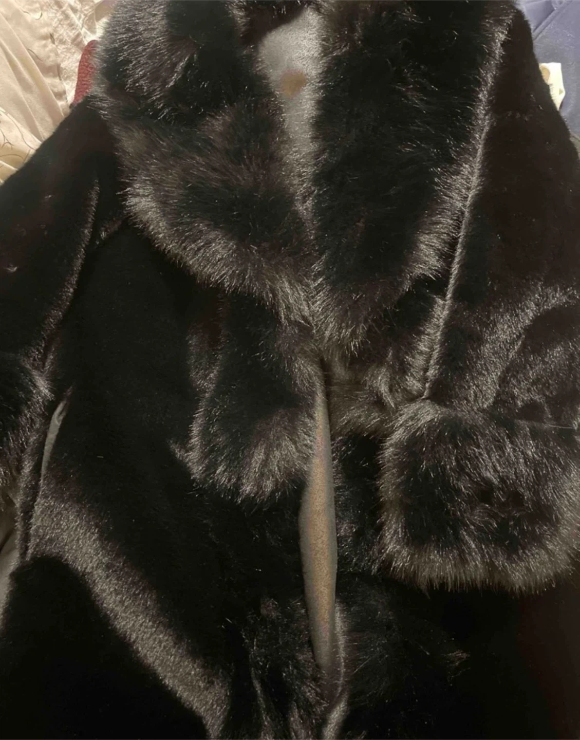 Elegant plush faux fur coat - photo 4