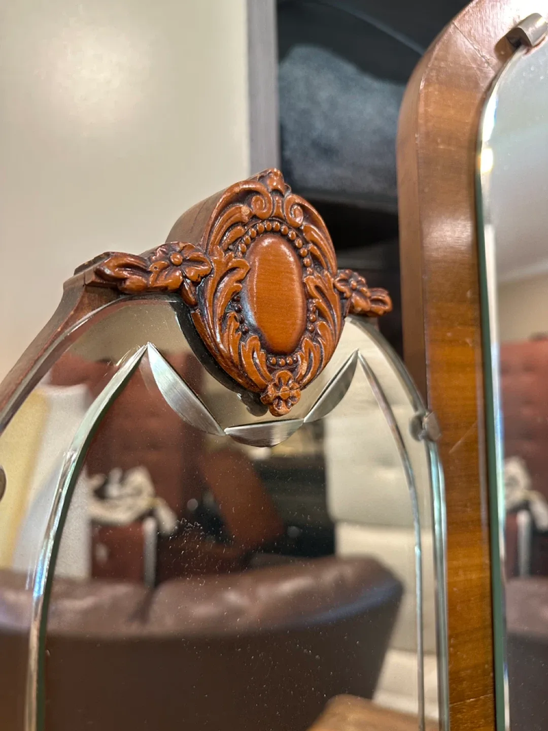 Antique Art Deco Waterfall Dresser (CAN DELIVER) image indicator(6)