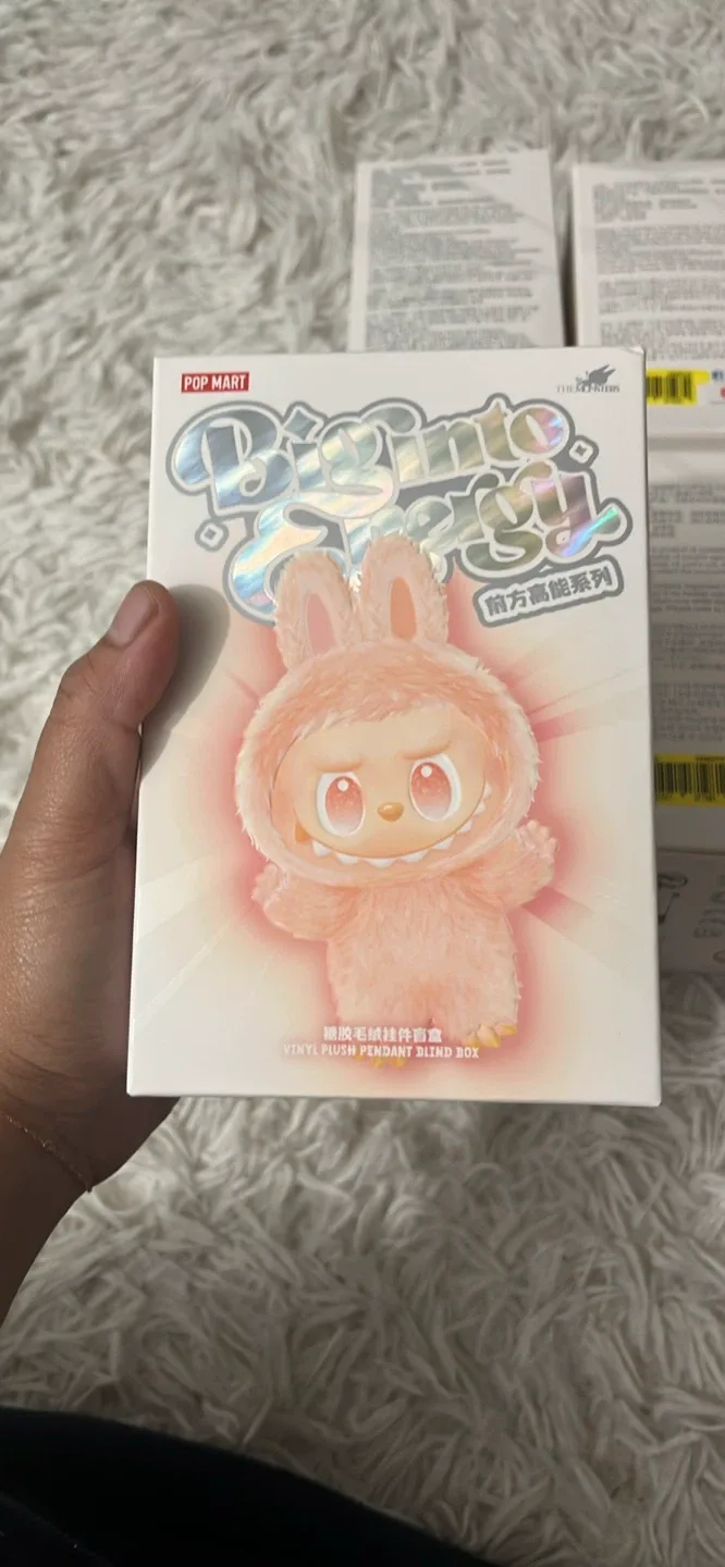 Labubu Big Into Energy Loyalty  (retail 38+ shipping) image indicator(3)