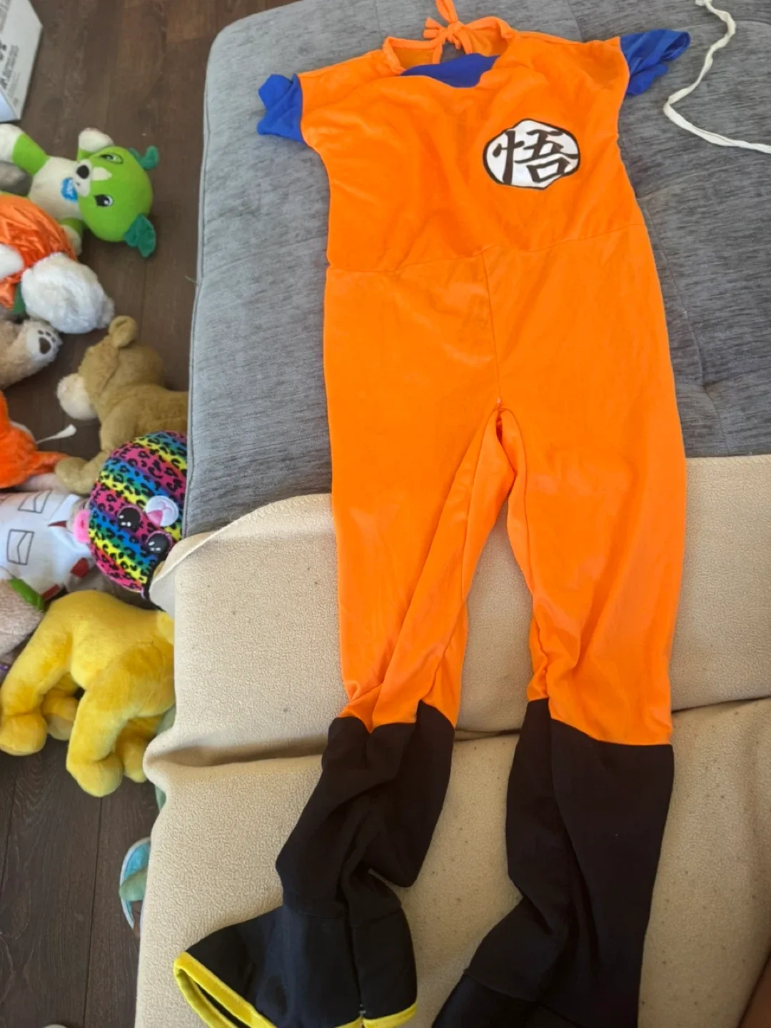 Dragon Ball Z Goku Costume thumbnail