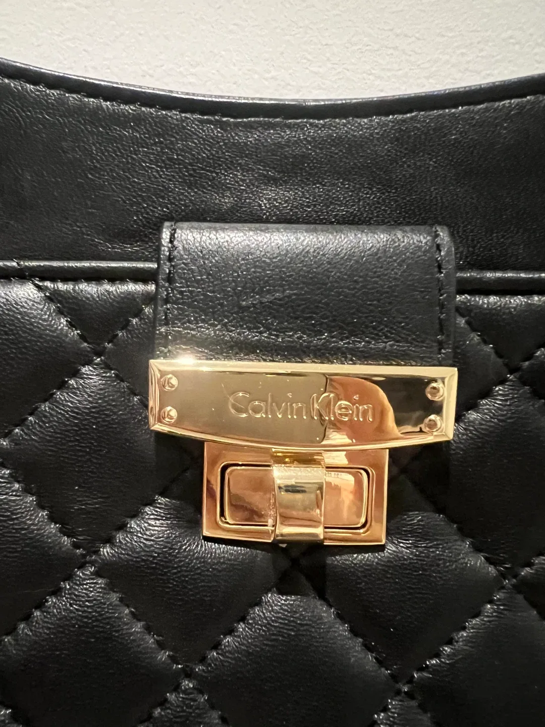 Calvin Klein Black Quilted Shoulder Bag image indicator(8)