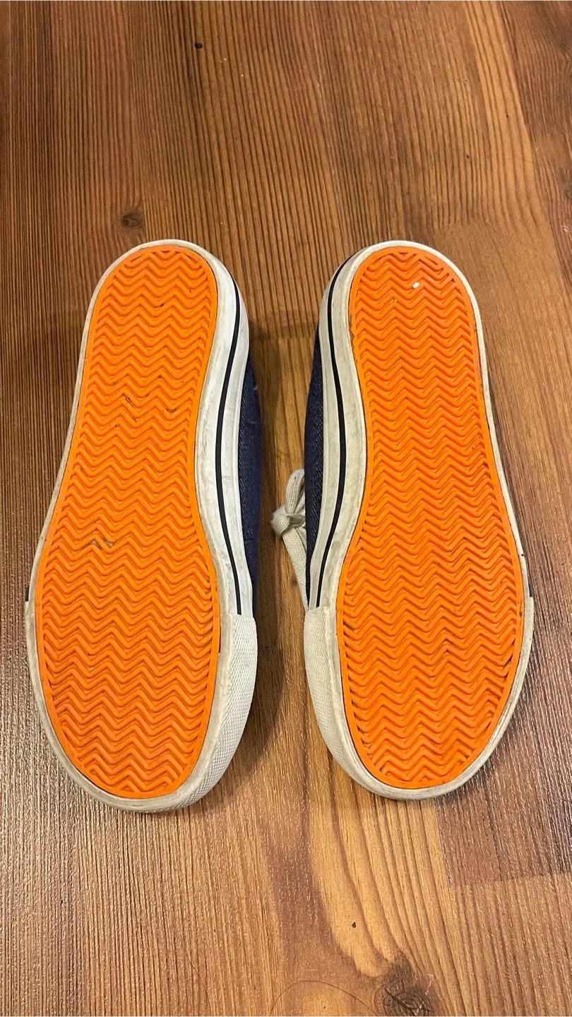 Joe Fresh Size 1 Kids Sneakers image indicator(3)