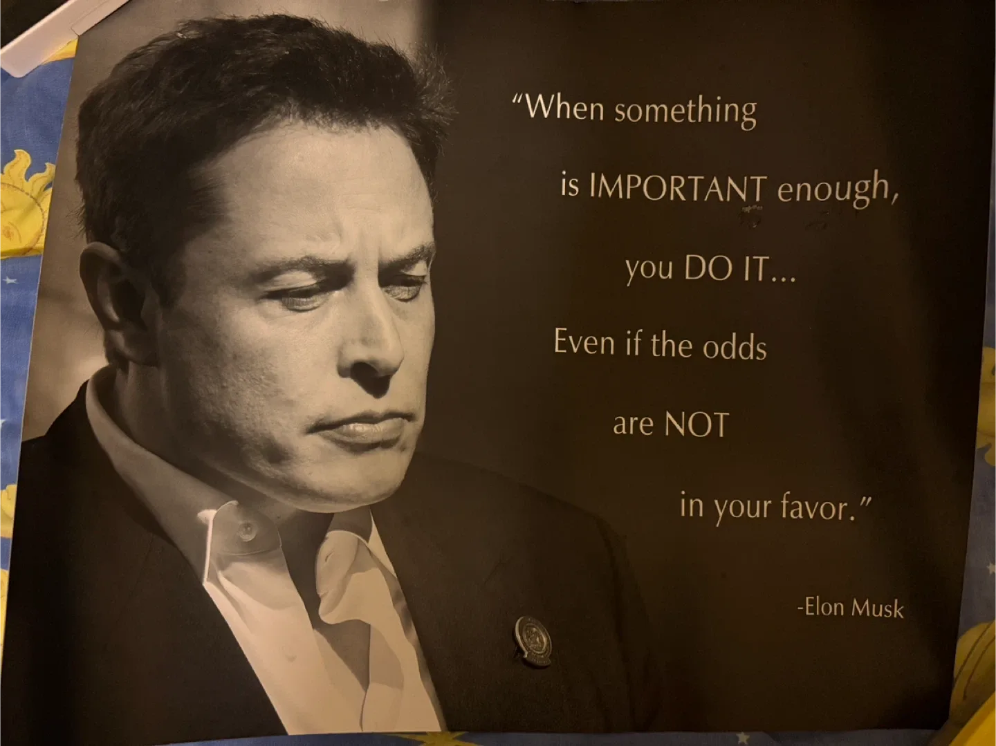 4 Posters image indicator(4)